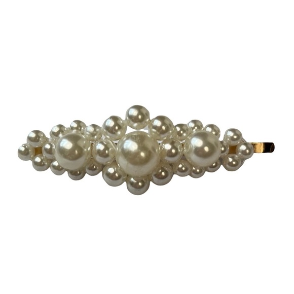 Pearl Bubbles Barrette - Picture 7 of 7